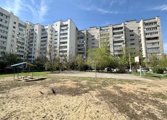 Продаю трехкомнатную квартиру, 61.5 м2, Волжский, проспект Дружбы, 103