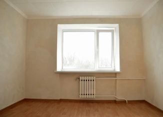 Продаю комнату, 15 м2, Каменск-Шахтинский, улица Декабристов, 3