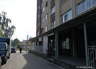 Продажа 2-ком. квартиры, 60 м2, Арзамас, улица Володарского, 81А