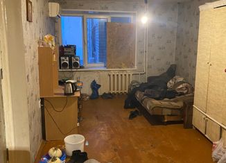 Продам 1-ком. квартиру, 33 м2, Волжский, бульвар Профсоюзов, 13А