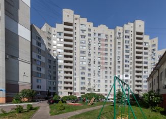 Продаю 3-комнатную квартиру, 101 м2, посёлок Путёвка, Рославльская улица, 9