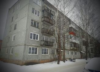 Продам 3-комнатную квартиру, 47.3 м2, Новгородская область, Лесная улица, 15А