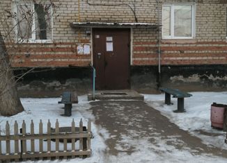 Продается двухкомнатная квартира, 41.3 м2, поселок городского типа Степное Озеро, улица Химиков, 12