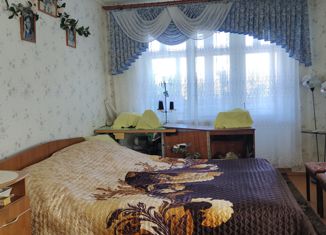 Продается трехкомнатная квартира, 62 м2, Орск, улица Юлиуса Фучика, 6