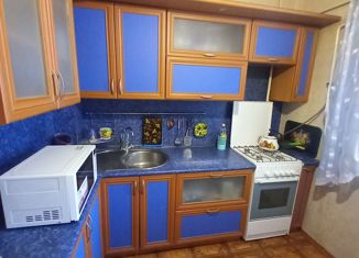 Продается 3-комнатная квартира, 60.4 м2, Галич, улица Строителей, 2