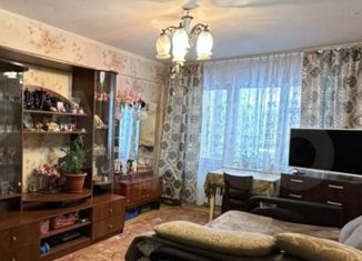 3-комнатная квартира на продажу, 63 м2, Новгородская область, Октябрьская улица, 12к2