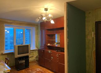 Продаю комнату, 85 м2, Екатеринбург, улица Фрезеровщиков, 32, улица Фрезеровщиков