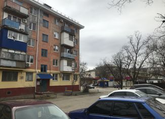 Продаю 2-комнатную квартиру, 46.36 м2, Элиста, 4-й микрорайон, 23, 4-й микрорайон