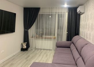 Продаю 2-комнатную квартиру, 45.7 м2, Азов, Московская улица, 11