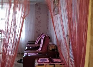 Продаю 4-ком. квартиру, 88 м2, Еманжелинск, Больничная улица, 3