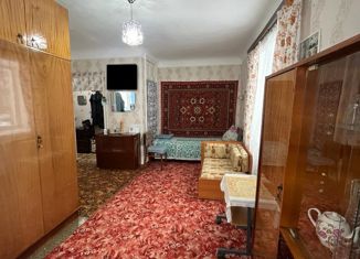 Продается 1-комнатная квартира, 30 м2, Дегтярск, улица Гагарина, 4
