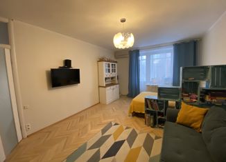 Продаю двухкомнатную квартиру, 57.8 м2, Москва, улица Кравченко, 8, улица Кравченко