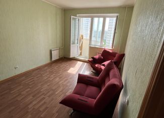 Сдается в аренду однокомнатная квартира, 38 м2, Курск, проспект Вячеслава Клыкова, 73