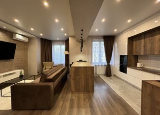 Сдача в аренду 2-комнатной квартиры, 64 м2, Новокузнецк, улица Суворова, 2