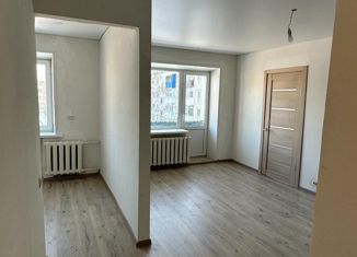 Продажа 2-комнатной квартиры, 43 м2, Карачев, улица Ленина, 51А