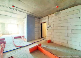 Продам трехкомнатную квартиру, 95.5 м2, Московский, улица Никитина, 11к10