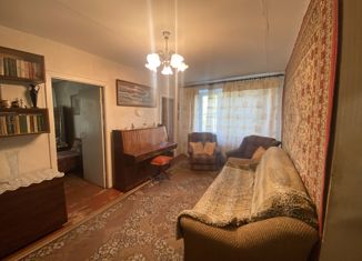 Продажа четырехкомнатной квартиры, 62 м2, Волхов, Новгородская улица, 10А