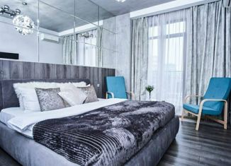 Продажа 2-комнатной квартиры, 46.8 м2, Краснодар, улица Цезаря Куникова, 24к2, ЖК Времена Года 3