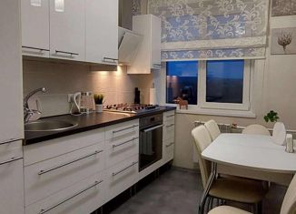Продажа 2-ком. квартиры, 45 м2, Нижний Новгород, улица Героя Юрия Смирнова, 13, улица Героя Юрия Смирнова