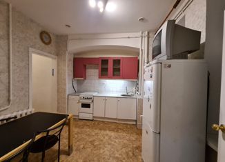 Продаю 3-ком. квартиру, 60 м2, Санкт-Петербург, Угловой переулок, 9, Угловой переулок