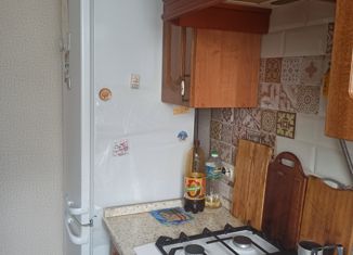 Продам 3-ком. квартиру, 58 м2, Щёкино, улица Энергетиков, 13