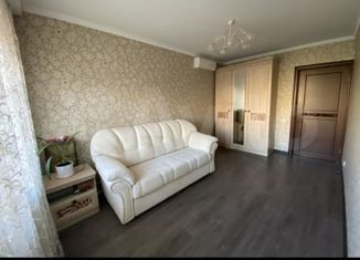 Продам трехкомнатную квартиру, 59.8 м2, Ломоносов, Ораниенбаумский проспект, 37к1