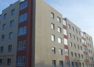 Продаю 4-комнатную квартиру, 93 м2, Чайковский, улица Карла Маркса, 35к2