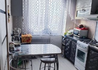 Продажа 3-ком. квартиры, 63 м2, Новотроицк, улица Комарова, 9