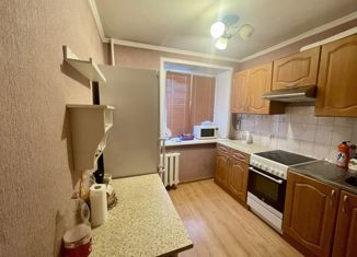Продается 1-комнатная квартира, 30 м2, Новосибирск, улица Челюскинцев, 18, метро Красный проспект