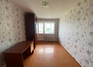 Продам 2-ком. квартиру, 46.1 м2, Лысьва, улица Смышляева, 42