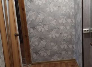 Продаю 1-ком. квартиру, 32.2 м2, Клинцы, проспект Ленина, 51