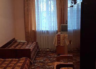 Продается двухкомнатная квартира, 43.9 м2, посёлок городского типа Шилово, Советская площадь, 2