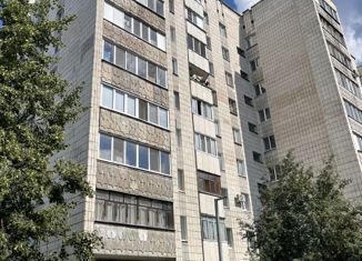 Продам 2-ком. квартиру, 49.3 м2, Казань, Вахитовский район, Дачная улица, 1