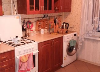 3-комнатная квартира в аренду, 64 м2, Москва, улица Кутузова, 3, улица Кутузова