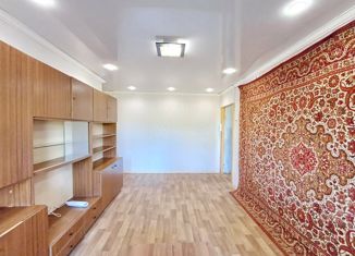 Продаю 3-ком. квартиру, 59 м2, Оренбург, улица Берёзка, 2, жилой район Степной