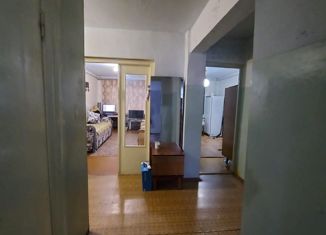 Продажа 3-ком. квартиры, 57.8 м2, поселок городского типа Солнечный, улица Ленина, 25