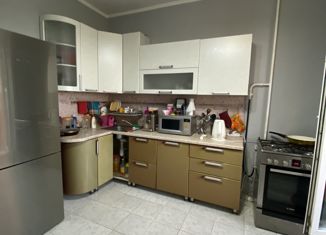 Продается трехкомнатная квартира, 81.5 м2, Якутск, 202-й микрорайон, 18, 202-й микрорайон