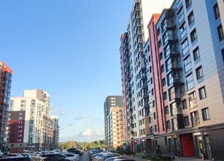 Продаю 2-ком. квартиру, 40.7 м2, Пермь, Сапфирная улица, 13, ЖК Погода