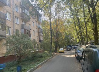 Продаю трехкомнатную квартиру, 54 м2, Москва, улица Каховка, 3к1, метро Севастопольская