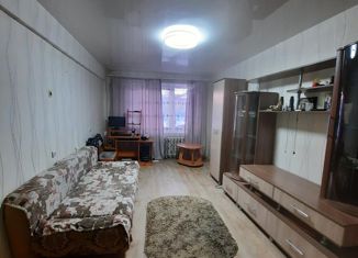Продается 3-комнатная квартира, 60 м2, Шарыпово, 1-й микрорайон, 10