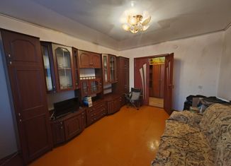 Продажа 2-комнатной квартиры, 47.3 м2, Бузулук, улица Гая, 72А