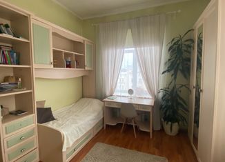 Продажа 2-ком. квартиры, 57 м2, Москва, Саратовская улица, 18/10, метро Текстильщики