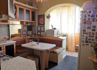 3-комнатная квартира на продажу, 66.3 м2, поселок городского типа Кугеси, Первомайская улица, 9