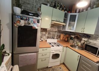 Продажа 2-комнатной квартиры, 43.3 м2, Москва, улица Кухмистерова, 12/23, станция Люблино