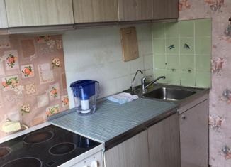 Продается 2-комнатная квартира, 44.6 м2, Москва, улица Лескова, улица Лескова, 10Б