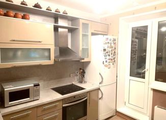 Трехкомнатная квартира на продажу, 80 м2, Москва, улица Горчакова, 1к3, улица Горчакова
