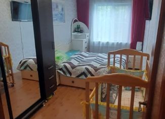 Продаю трехкомнатную квартиру, 60 м2, Рубцовск, Ленинградская улица, 1А