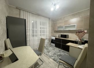 Продается 1-ком. квартира, 41 м2, Орёл, улица Зеленина, 10, микрорайон Зареченский