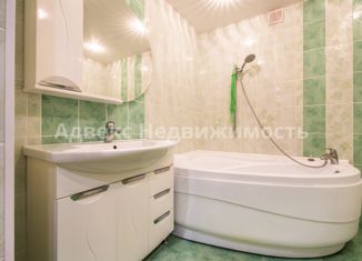 Продаю 3-комнатную квартиру, 89.3 м2, Тюмень, улица Мельникайте, 138