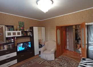 Продается 3-ком. квартира, 71.3 м2, Карпинск, улица Луначарского, 82